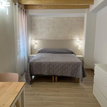 Anfite Apartments Santa Maria Desenzano del Garda Esterno foto