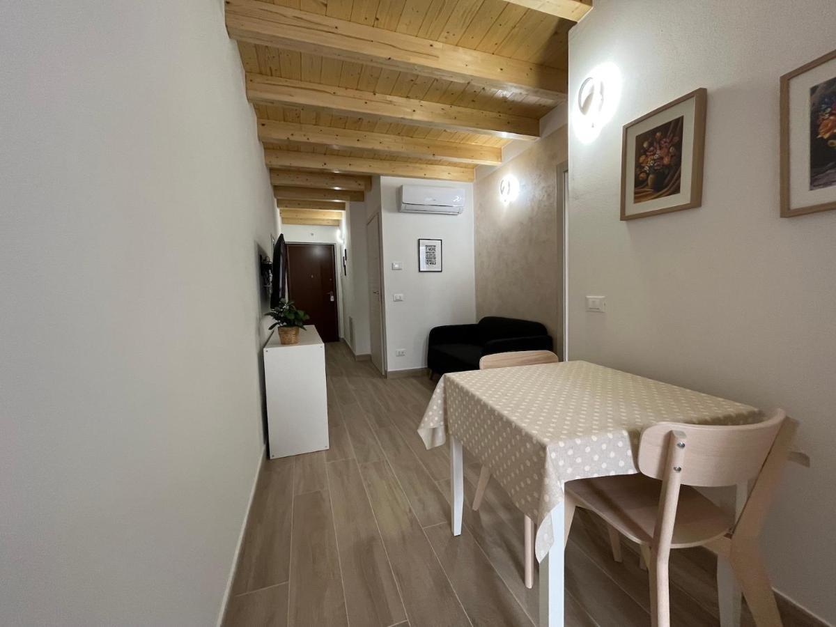 Anfite Apartments Santa Maria Desenzano del Garda Esterno foto
