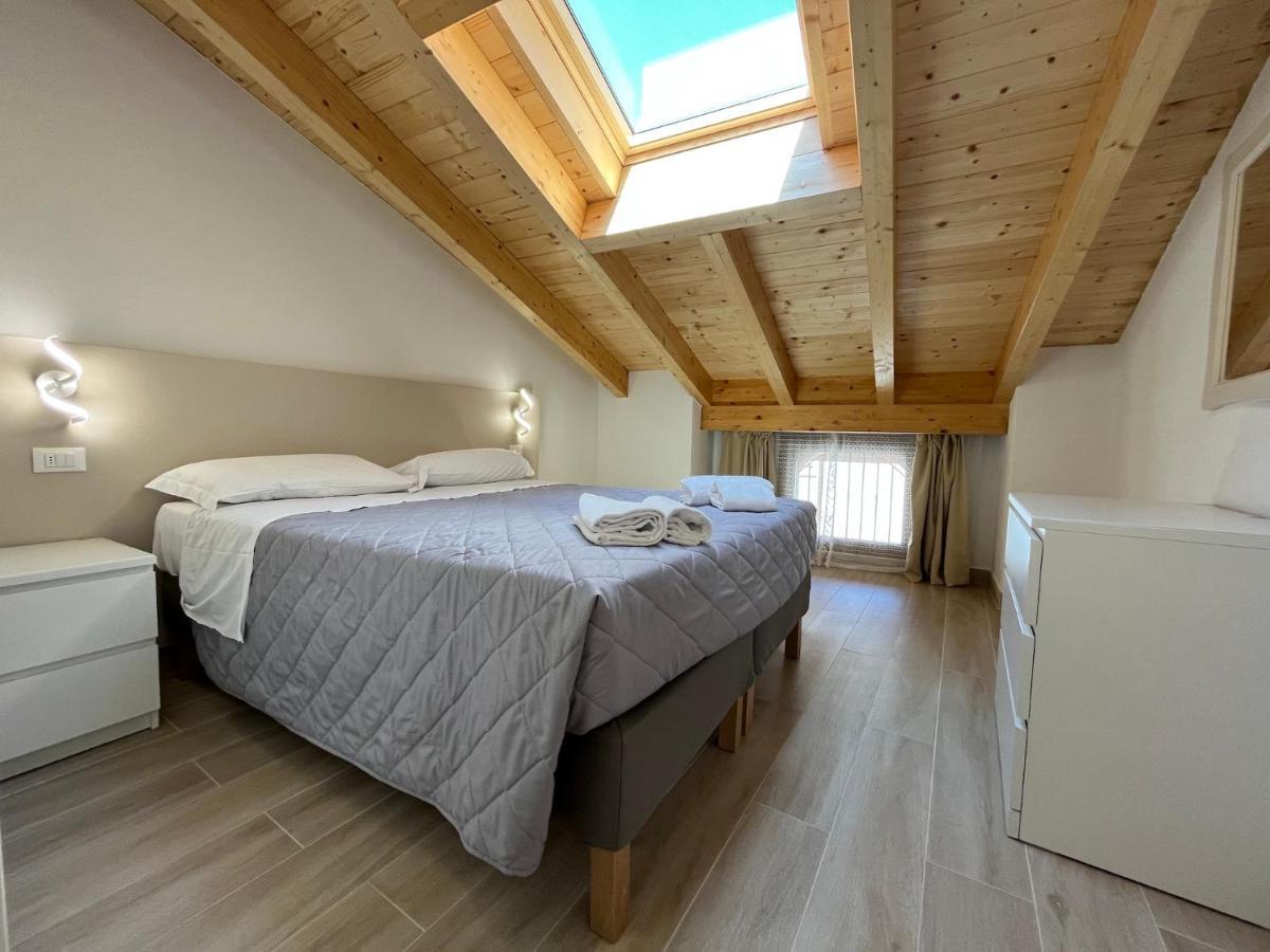 Anfite Apartments Santa Maria Desenzano del Garda Esterno foto