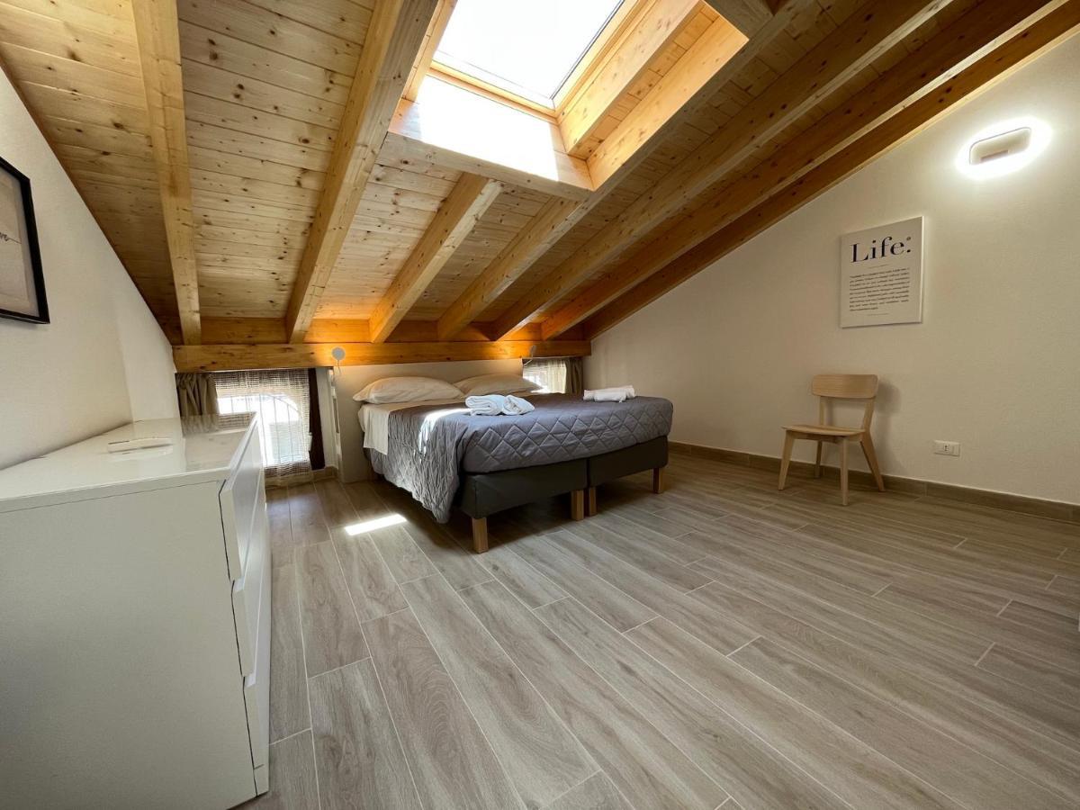 Anfite Apartments Santa Maria Desenzano del Garda Esterno foto