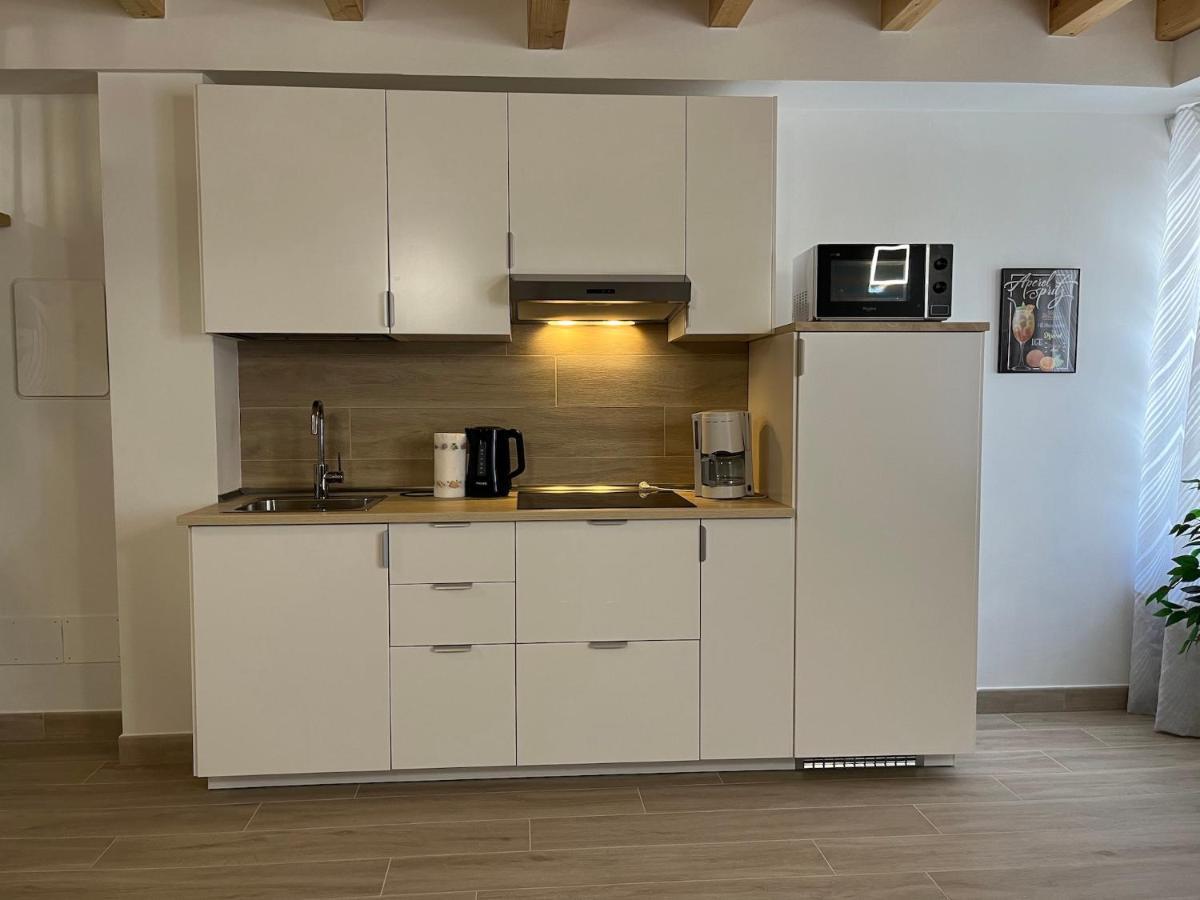 Anfite Apartments Santa Maria Desenzano del Garda Esterno foto