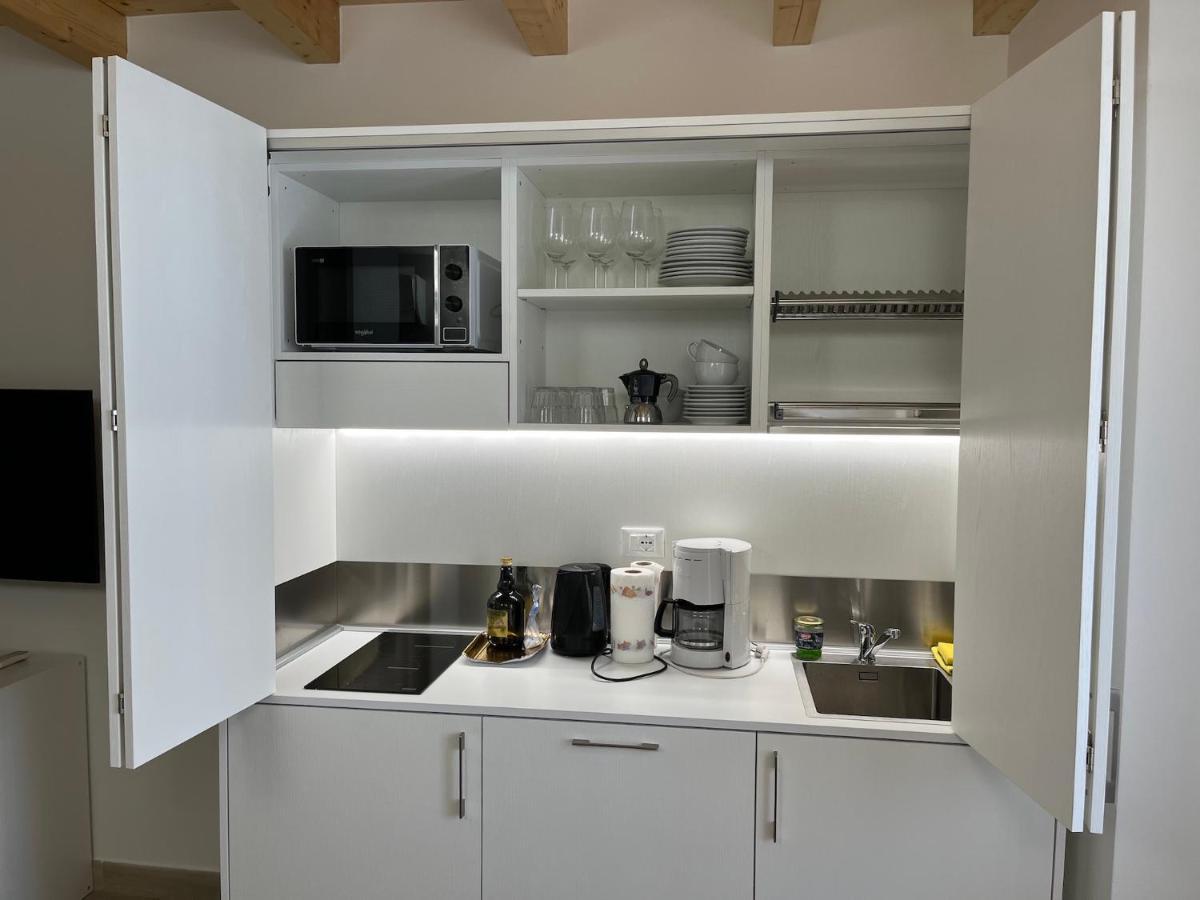 Anfite Apartments Santa Maria Desenzano del Garda Esterno foto