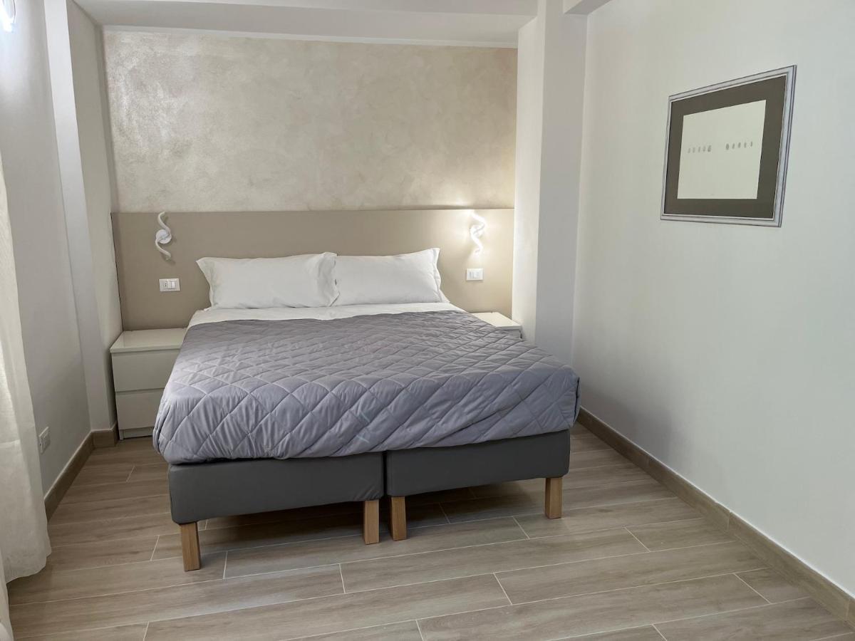 Anfite Apartments Santa Maria Desenzano del Garda Esterno foto