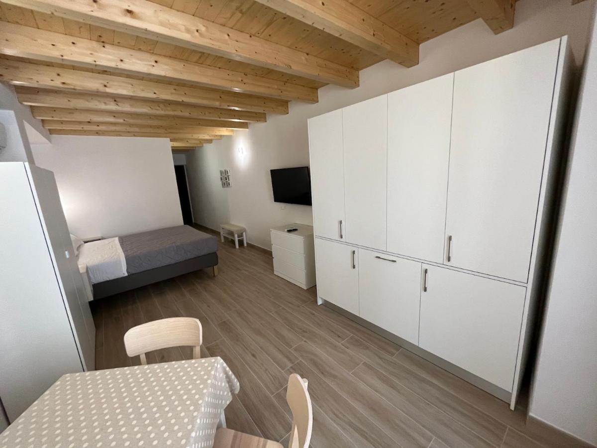 Anfite Apartments Santa Maria Desenzano del Garda Esterno foto